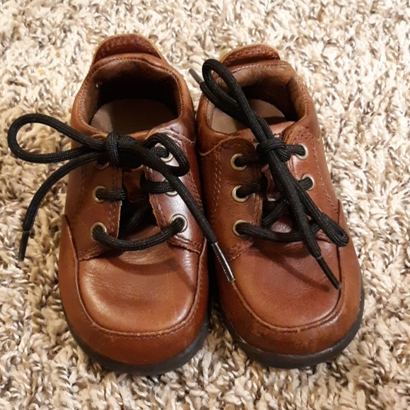 #551Stride rite toddler shoes. Size:5 - Picture 1 of 7